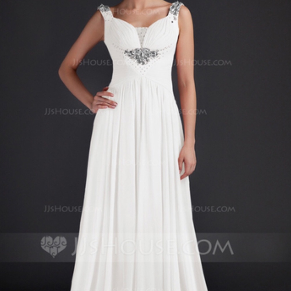 Women’s wedding dress Ivory chiffon A-line NWT